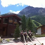 Allalinblick Зас-Фе